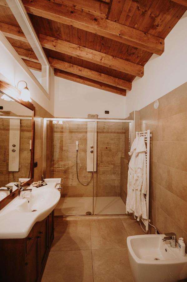 B&B Casa Santa Lucia Manerba del Garda Bagian luar foto
