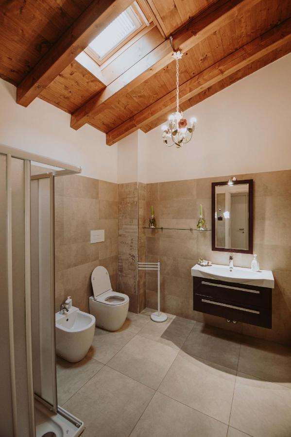 B&B Casa Santa Lucia Manerba del Garda Bagian luar foto