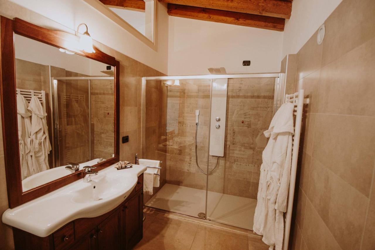 B&B Casa Santa Lucia Manerba del Garda Bagian luar foto