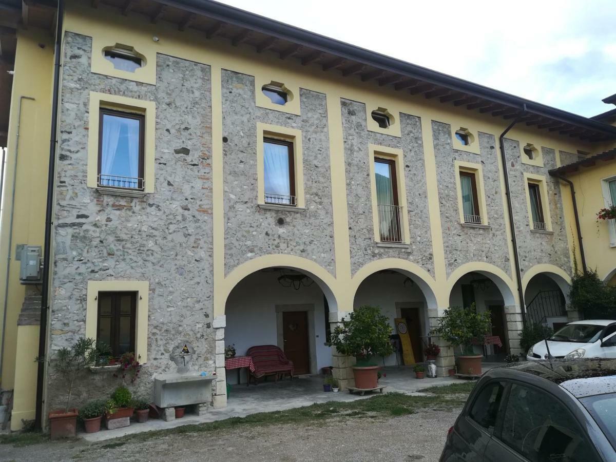 B&B Casa Santa Lucia Manerba del Garda Bagian luar foto